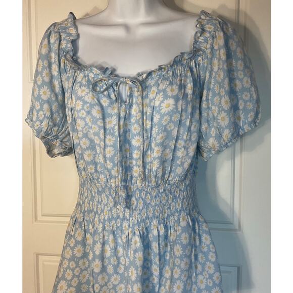 No Boundries Blue Daisy On/Off Shoulder Ruched Waist Short Sleeve Top Plus 2XL - Picture 2 of 7